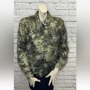 CDW CREATIVE DESIGN WORKS FUZZY GREEN LONG SLEEVE JACKET SIZE M